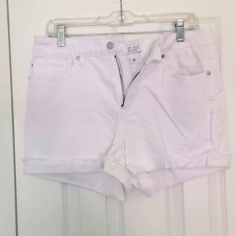 Judy Blue white shorts